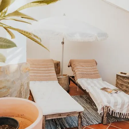 Casademeli ¡garden And 5 Min Walk To The Beach!